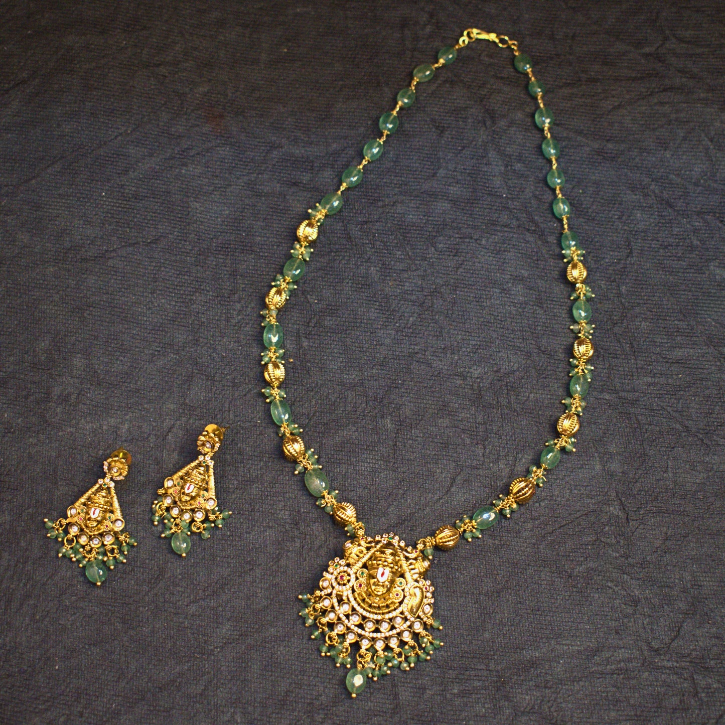 Green Aventurine Beads Temple Necklace Set with Earrings – Kattu Theega Karigari