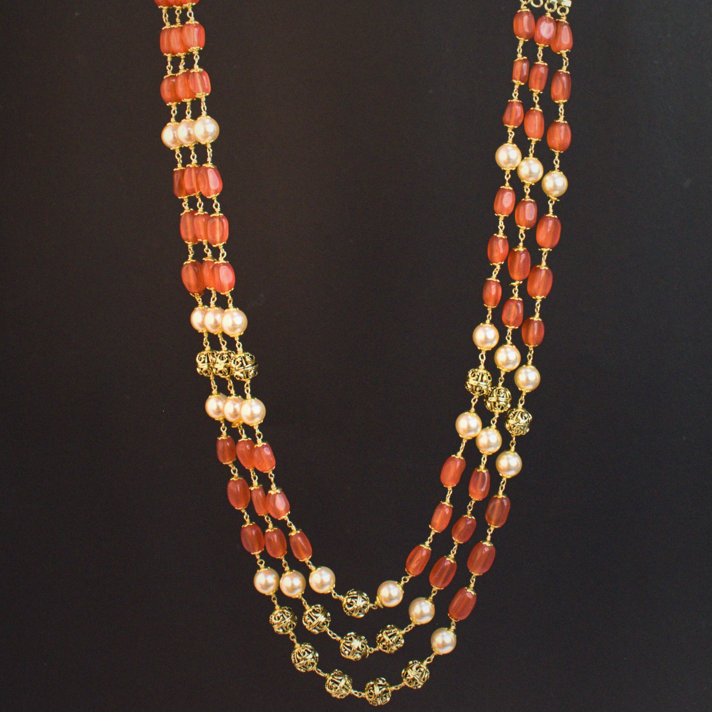 Udbhava Handcrafted 3 Line Kattu Theega Necklace with Onyx Beads, Nakshi Balls & Imitation Pearls