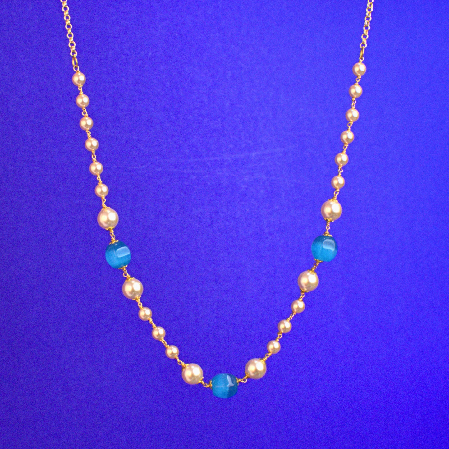 Udbhava Handcrafted Kattu Theega Necklace with Monalisa Beads & Imitation Pearls